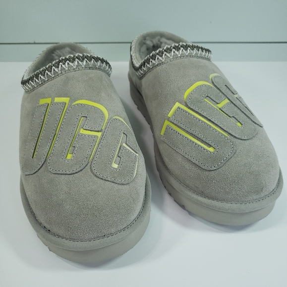 UGG Tasman Graphic Shadow Logo Pumice Soft Cozy Comfy Wool Fur Slippers Sz 13 - Picture 2 of 5